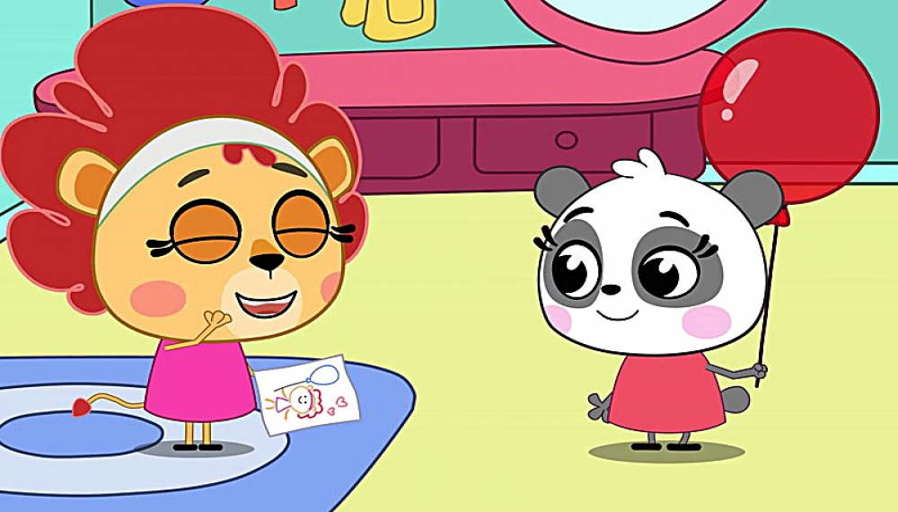 Леона - синий воздушный шар.