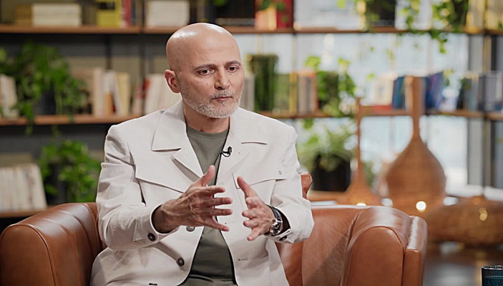 Сейчас... &mdash; серия 23: Хоссейн Моазези Ния