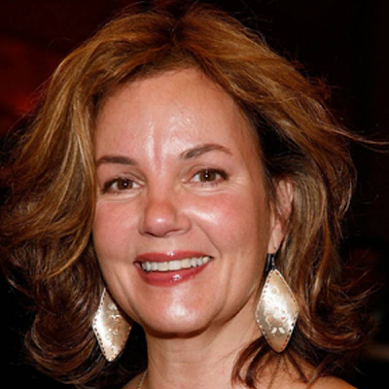 Margaret Colin