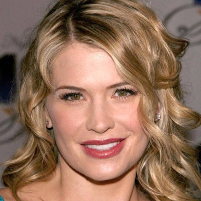 Kristy Swanson