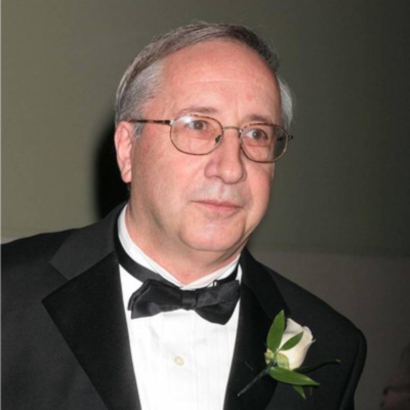  Stephen H. Burum