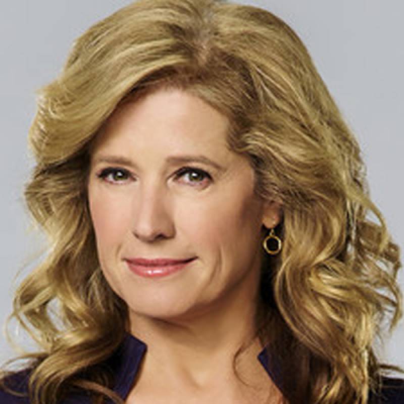 Nancy Travis