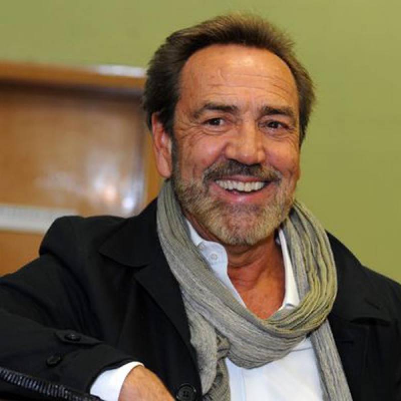 Robert Lindsay