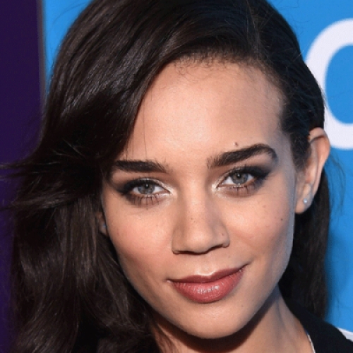 Hannah John Kamen