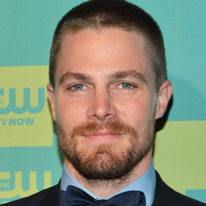 Stephen Amell