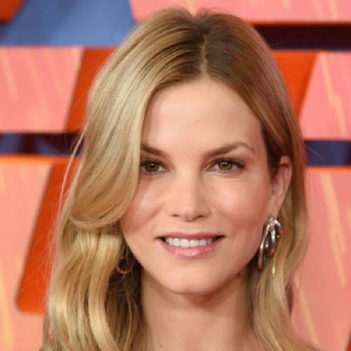 Sylvia Hoeks