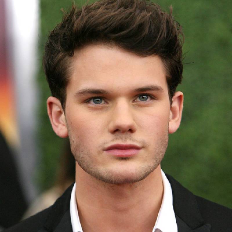 Jeremy Irvine