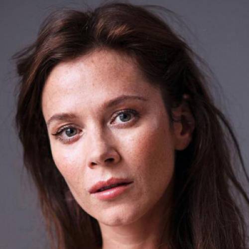 Anna Friel