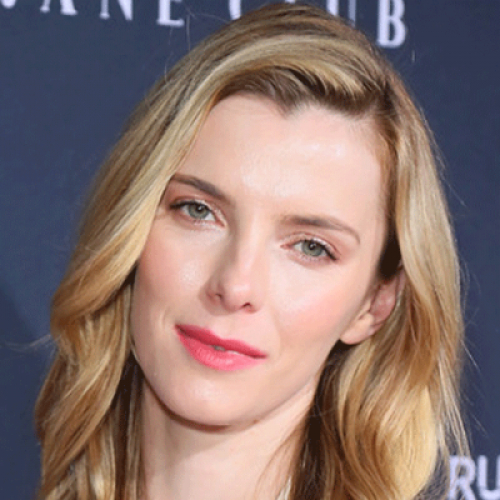 Betty Gilpin