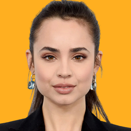 Sofia Carson