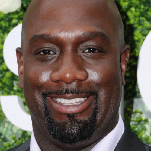 Richard T Jones