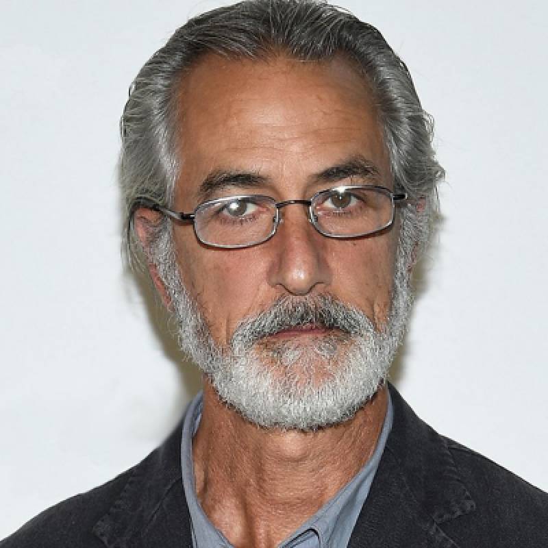 David Strathairn