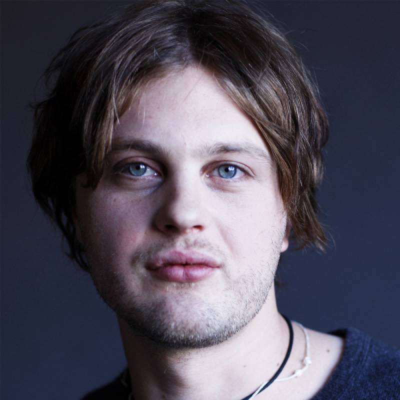 Michael Pitt