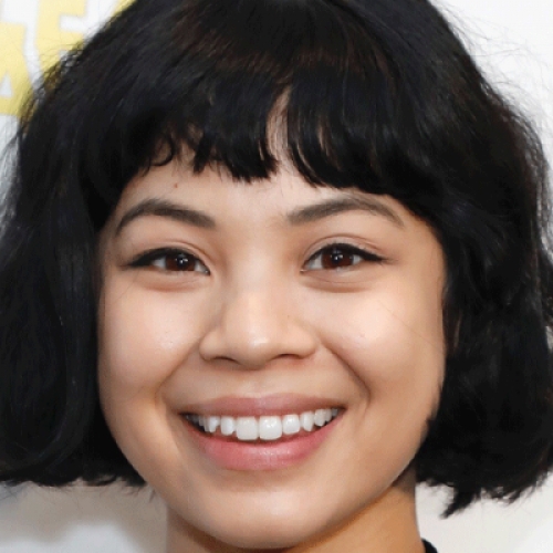 Eva Noblezada