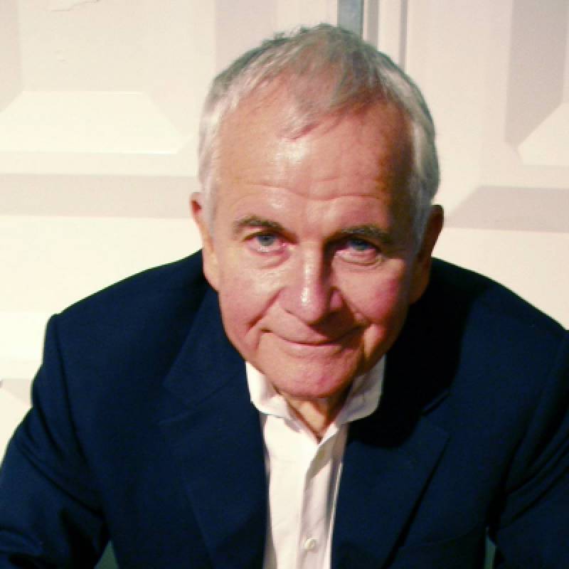 Ian Holm