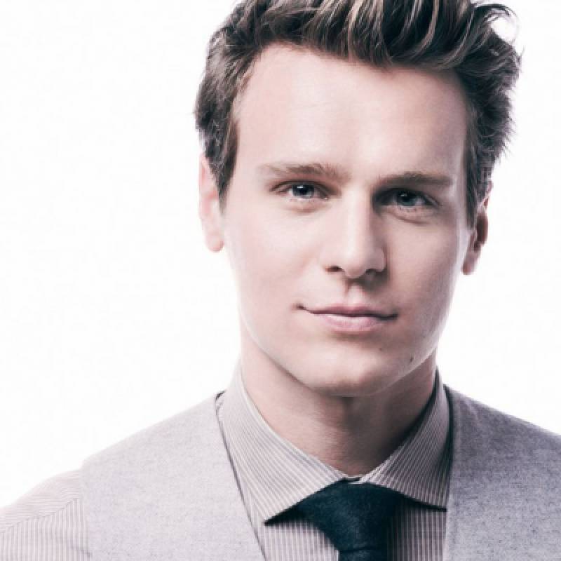 Jonathan Groff