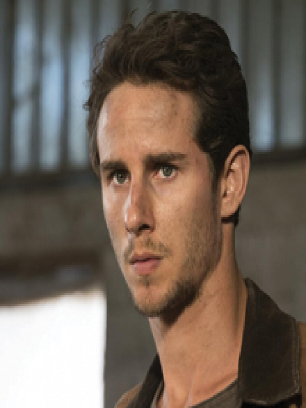 Kelly Blatz