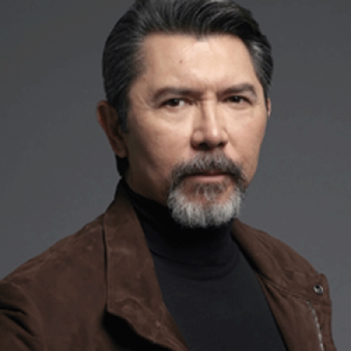 Lou Diamond Phillips