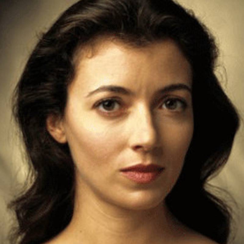 Mia Sara